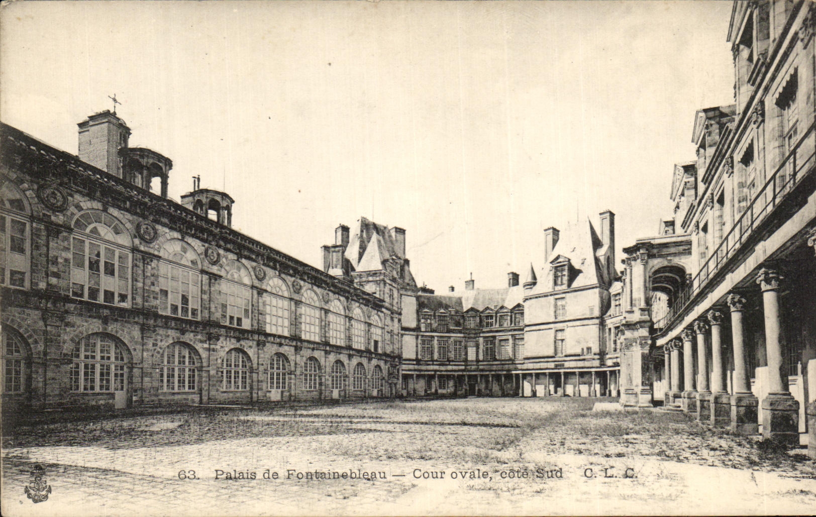 Palacio de Fontainebleau — Cour ovale, lado Sur — C.L.C. — n°63