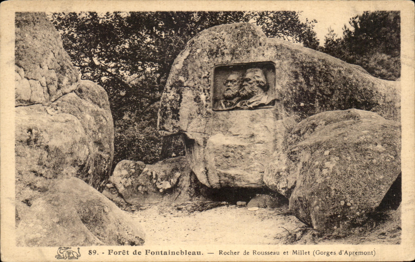 Rocher de Rousseau et Millet — Foresta di Fontainebleau — Gorges d'Apremont