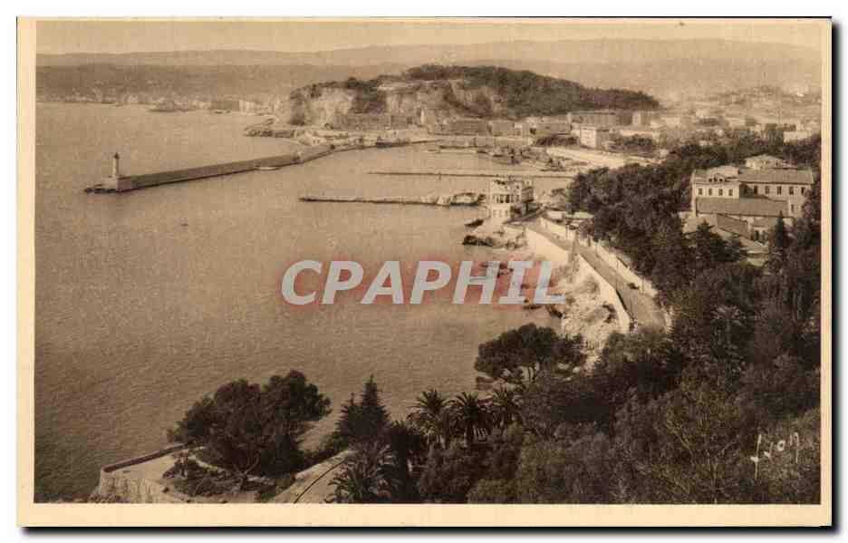 CPA Cote D Azur Nice Vue generale et le Mont Boron