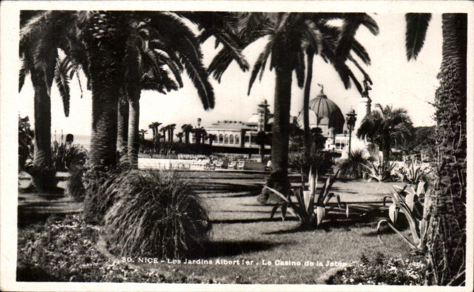 CPA Nice Les Jardins Albert ler Le Casino de la Jetee