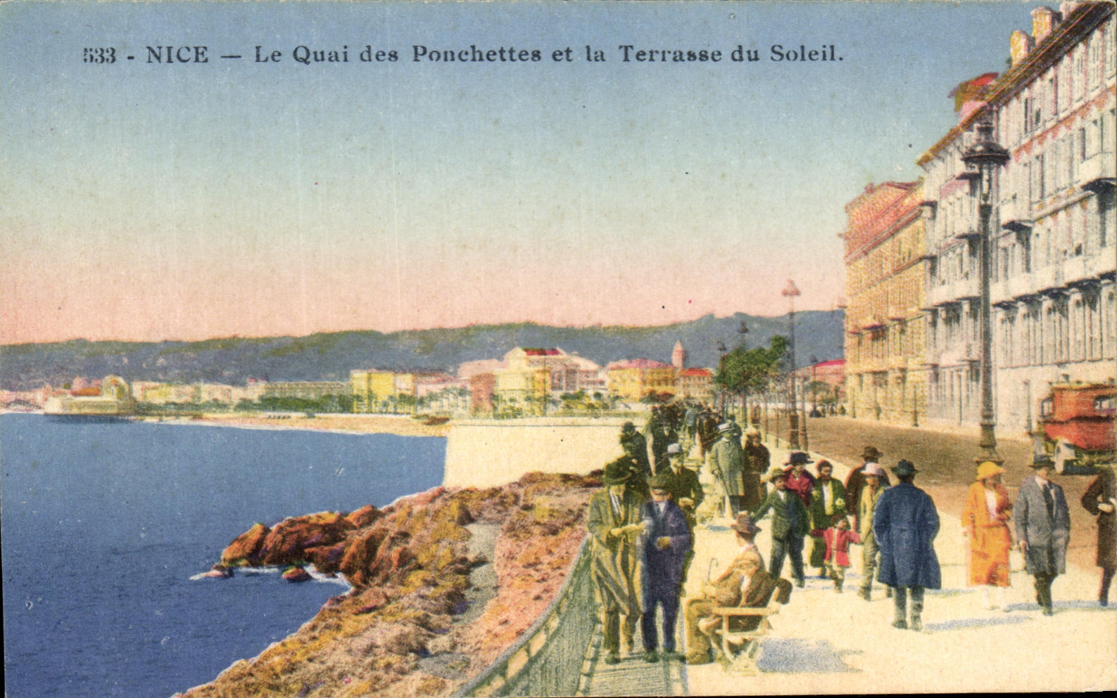 CPA Nice Le Quai des Ponchettes et la Terrasse du Soleil