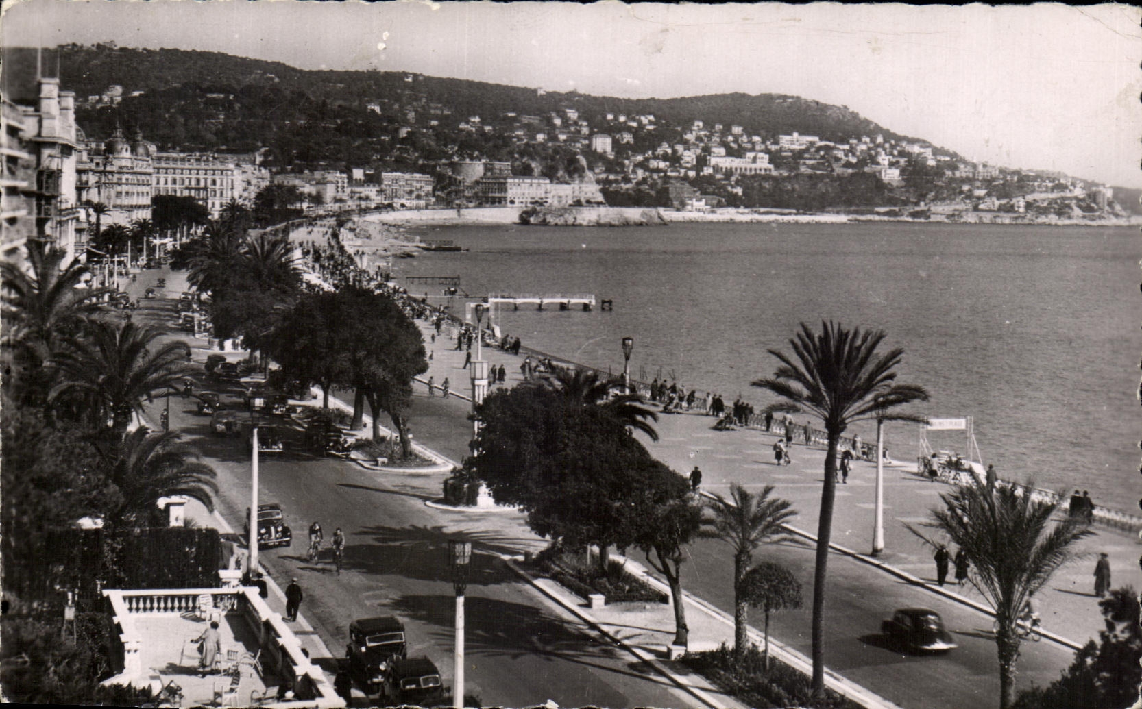 CPA Nice La Promenade et le Mont Borop