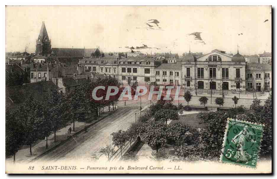 CPA Saint Denis Panorama pris du Boulevard Carnot