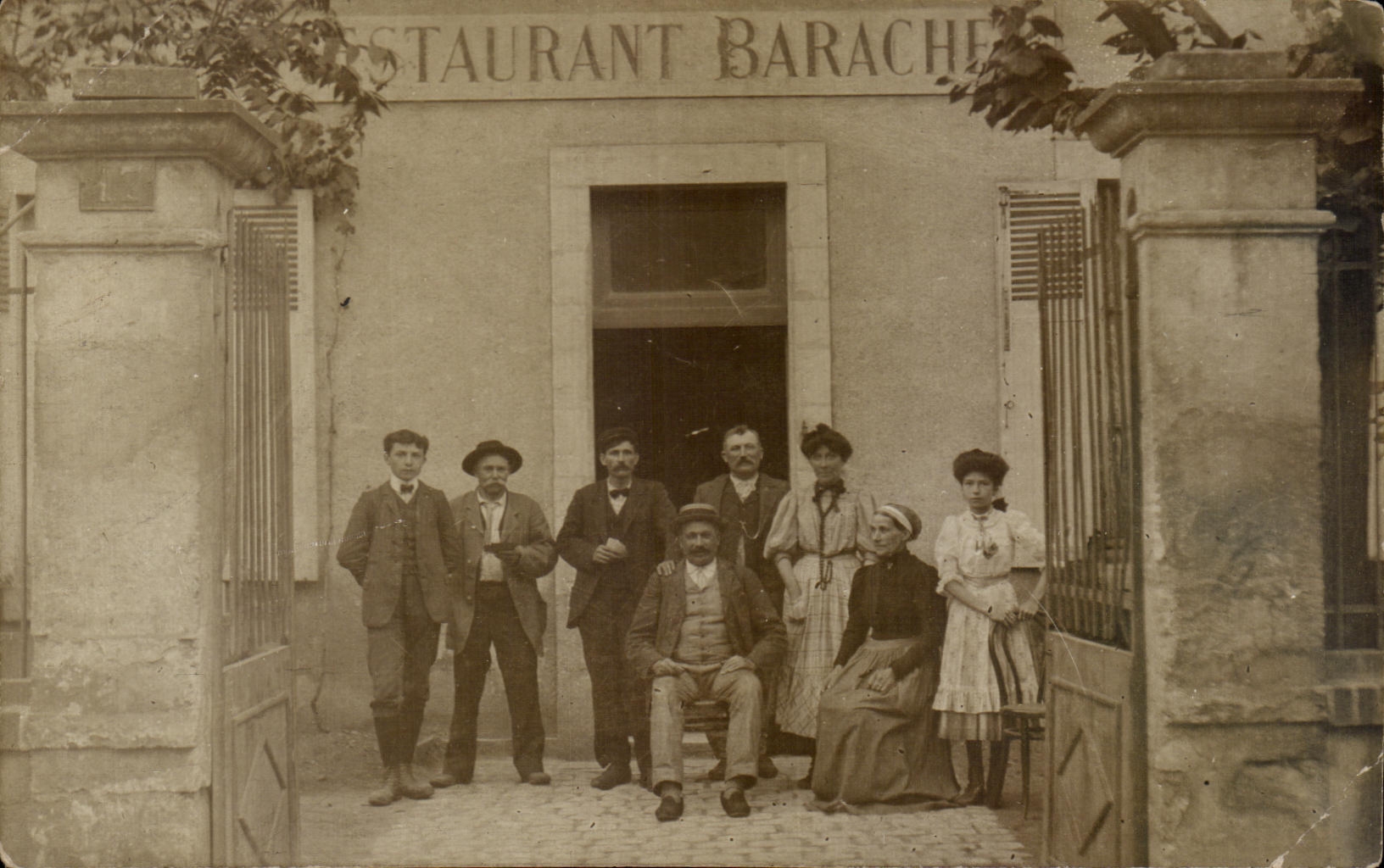CARTE PHOTO Folklore Restaurant Barache Region Centre Cher 