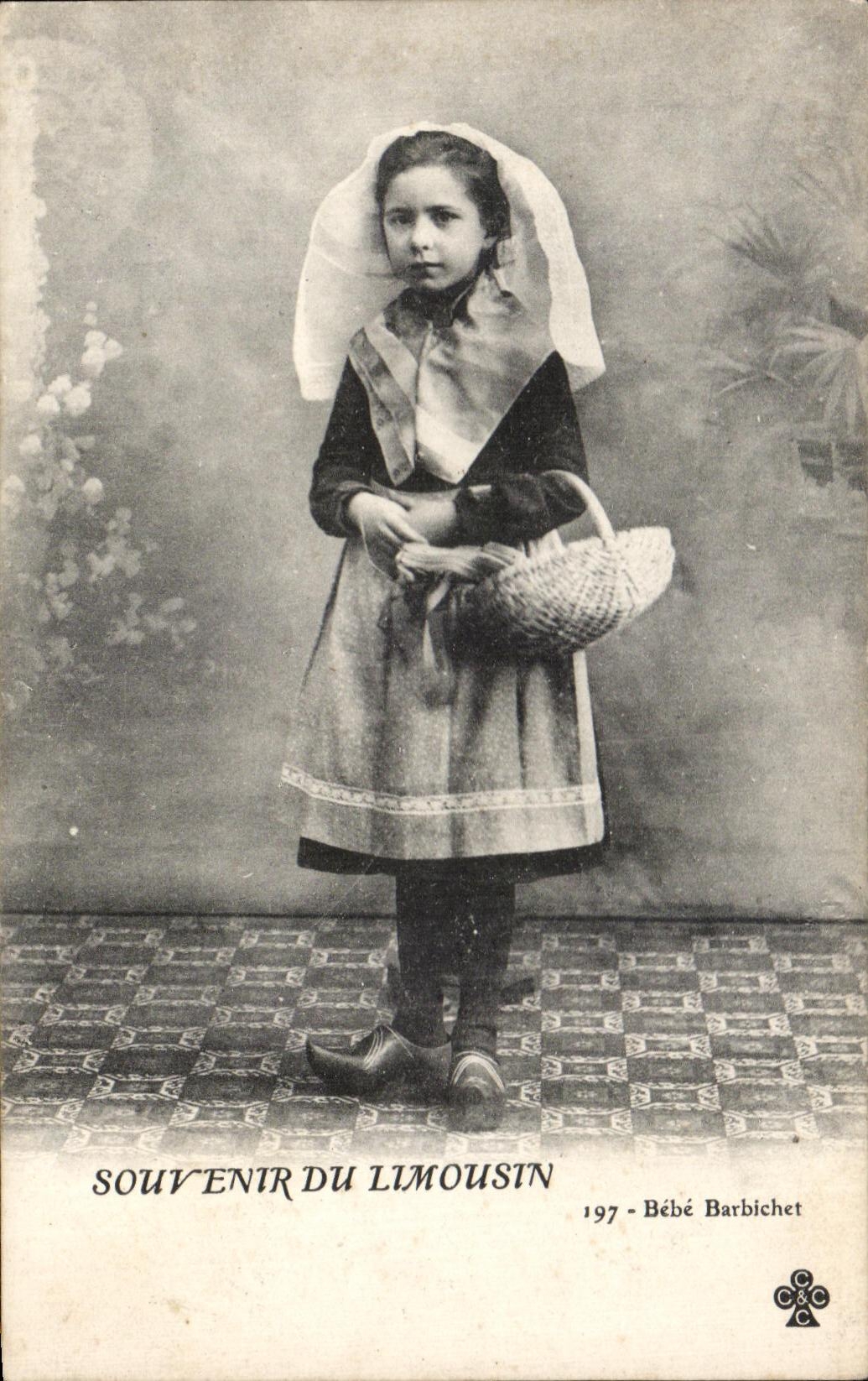CPA Souvenir du Limousin Bebe Barbichet Enfant Folklore Costume
