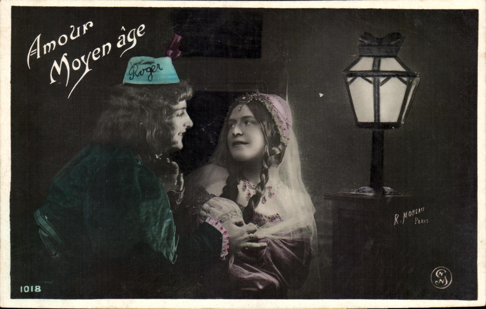 CPA Amour Moyen age Fantaisie Femme 