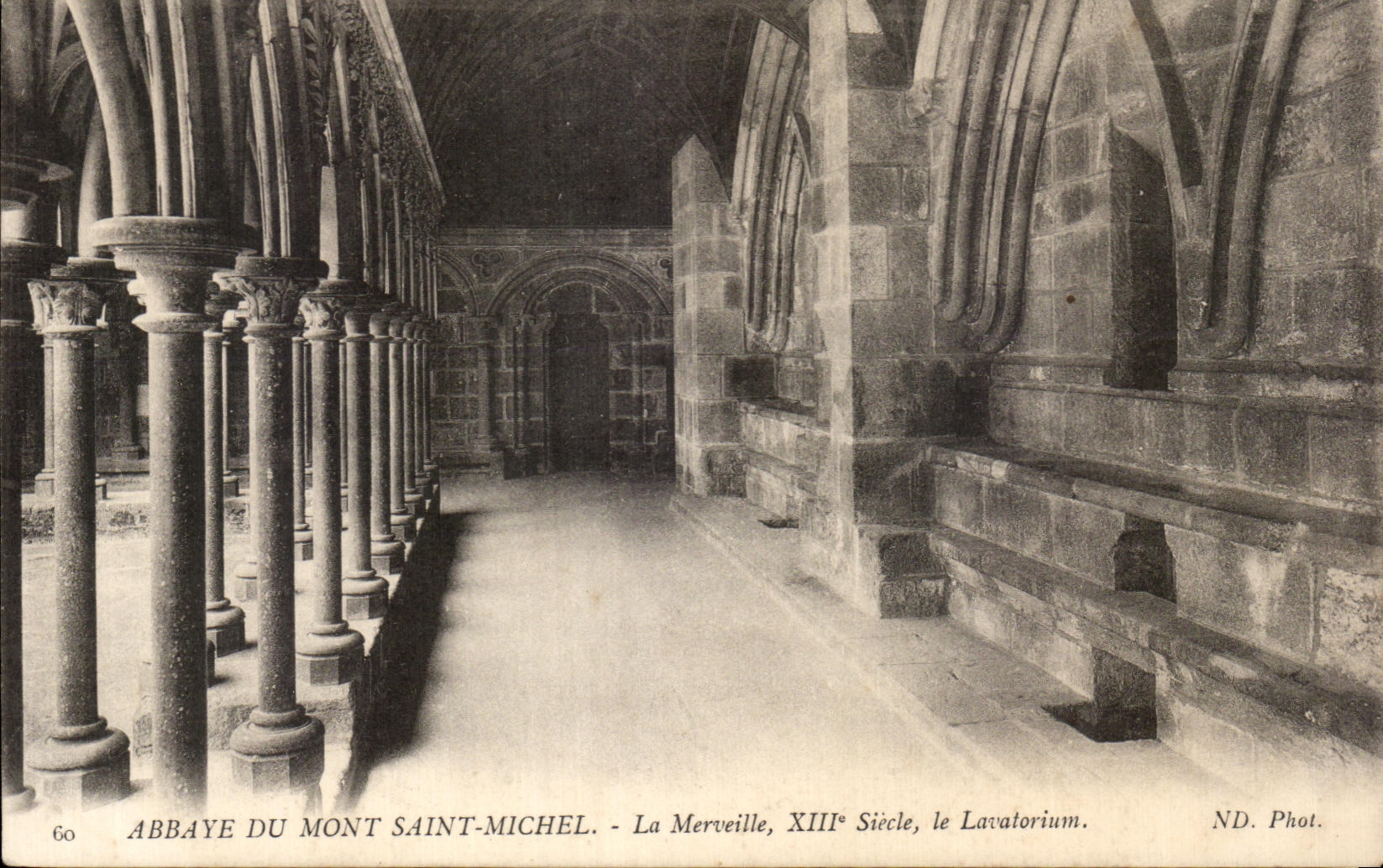 Abbaye du Mont-Saint-Michel — La Merveille, XIIIe siècle, le Lavatorium — ND. Phot.
