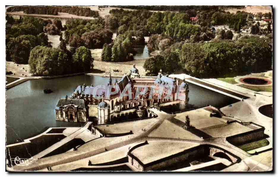 CPA Chantilly Vue aerienne Le Chateau