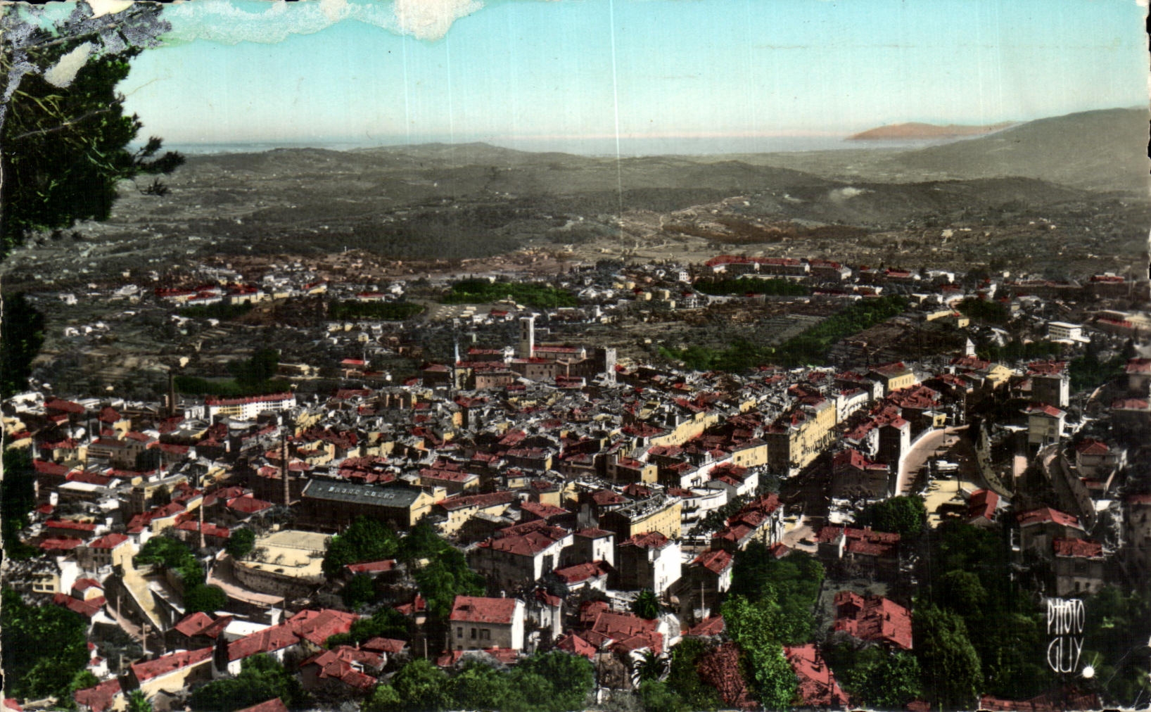 CPA Cote D Azur Grasse Vue Generale sur laville Le Goife Les iles de Lerrins Le Goife de la Nopoule