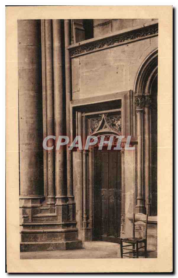 Porte allée latérale — Cathédrale de Metz — Ges. f. Lathring, Gesch. & Albert, & d'Arch. Lorraine, Photo d'Hit, Photo-Hall-Metz, Éditeur.