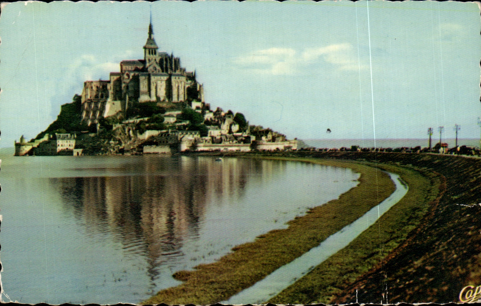 Mont Saint-Michel — Vue générale prise à marée montante — Lumicap