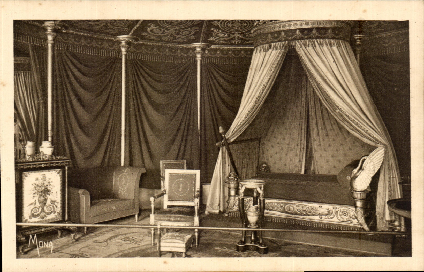 CPA Chateau De La Malmaison Chambre de l lmperatrice Josephine qui y mourut le 29 Mai 1814 The Empress Josephine s bed room here she dead the May 29 th 1814