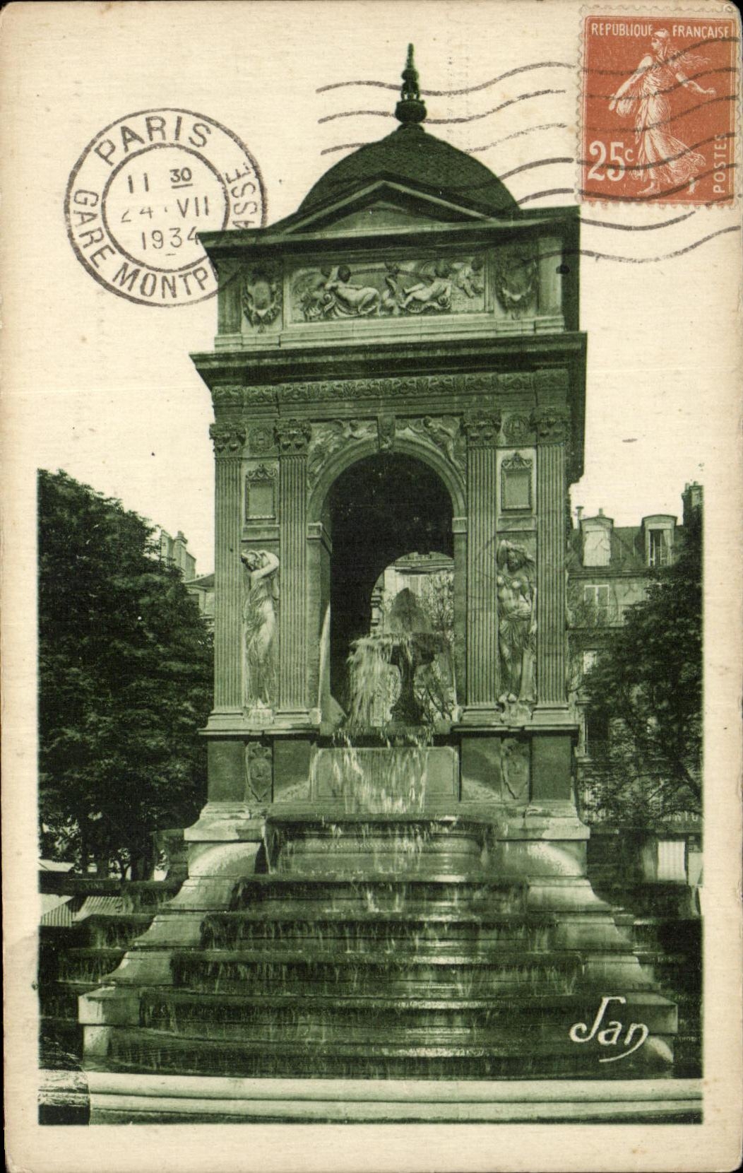 CPA Paris La Fontaine des Innocenis 
