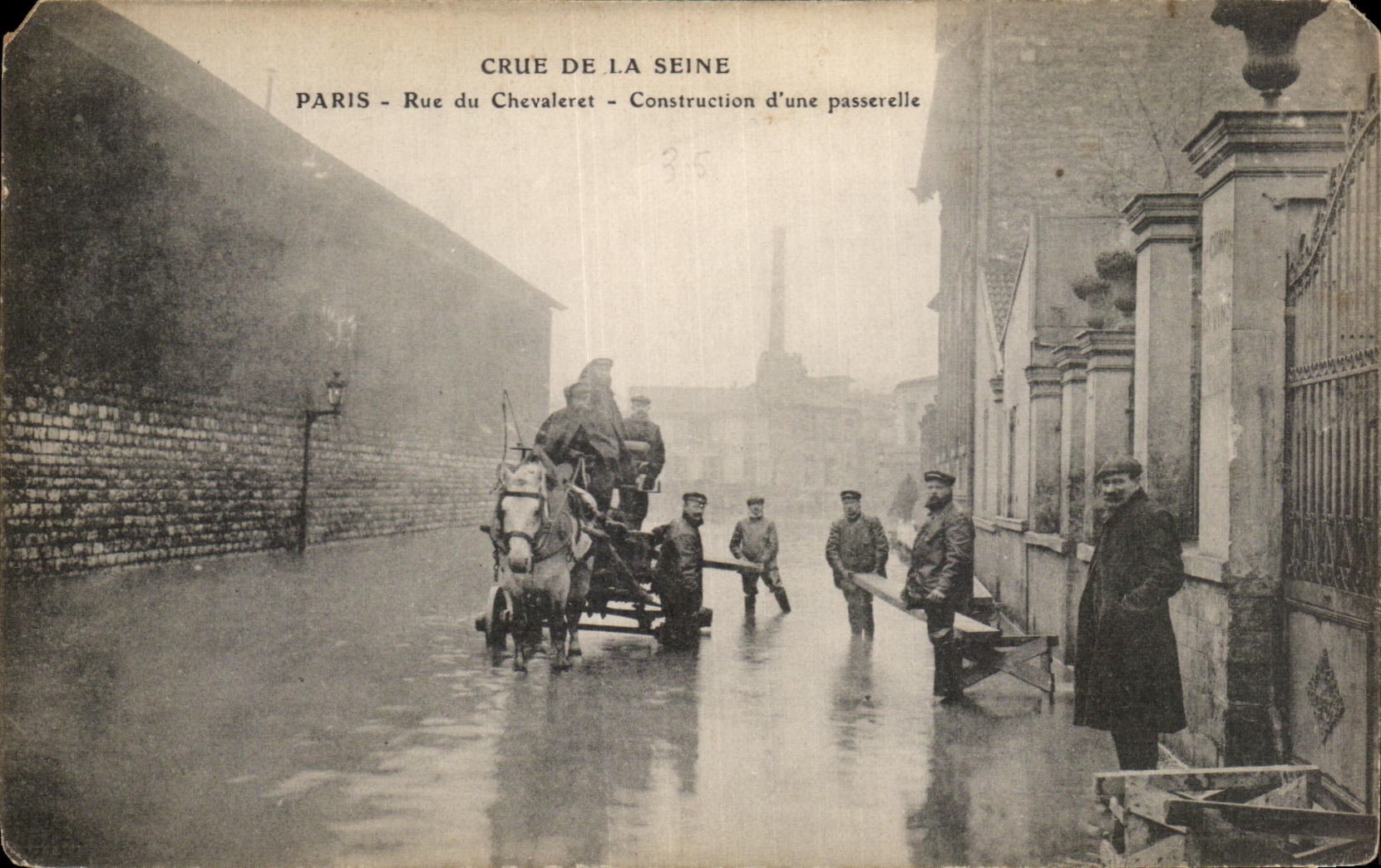 Paris - Hochwasser der Seine - Bau einer Brücke - Rue du Chevaleret