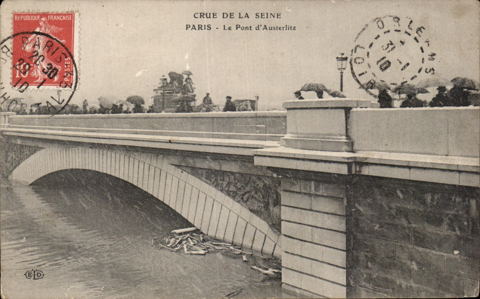 CPA Crue De La Seine Paris Le Pont d Austerlitz