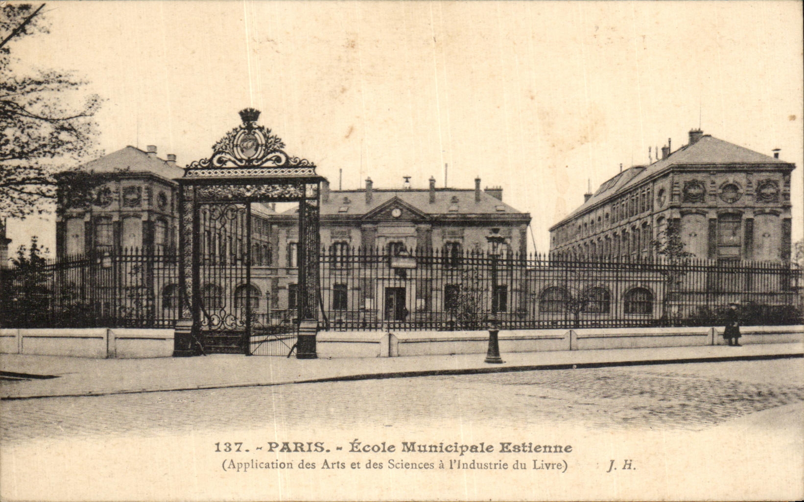 CPA Paris Ecole Municipale Estienne Application des Arts et des sciences a l industrie du livre