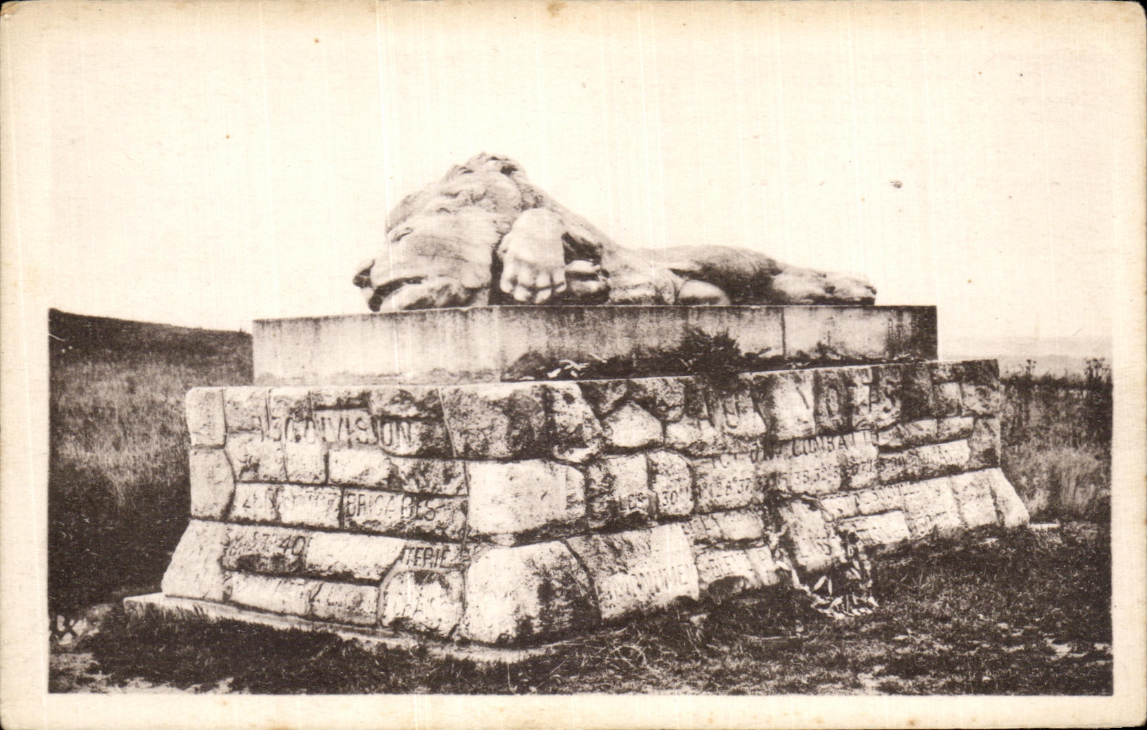 Fleury-devant-Douaumont — Monument de la Chapelle Sainte-Fine — Éditions Verdun