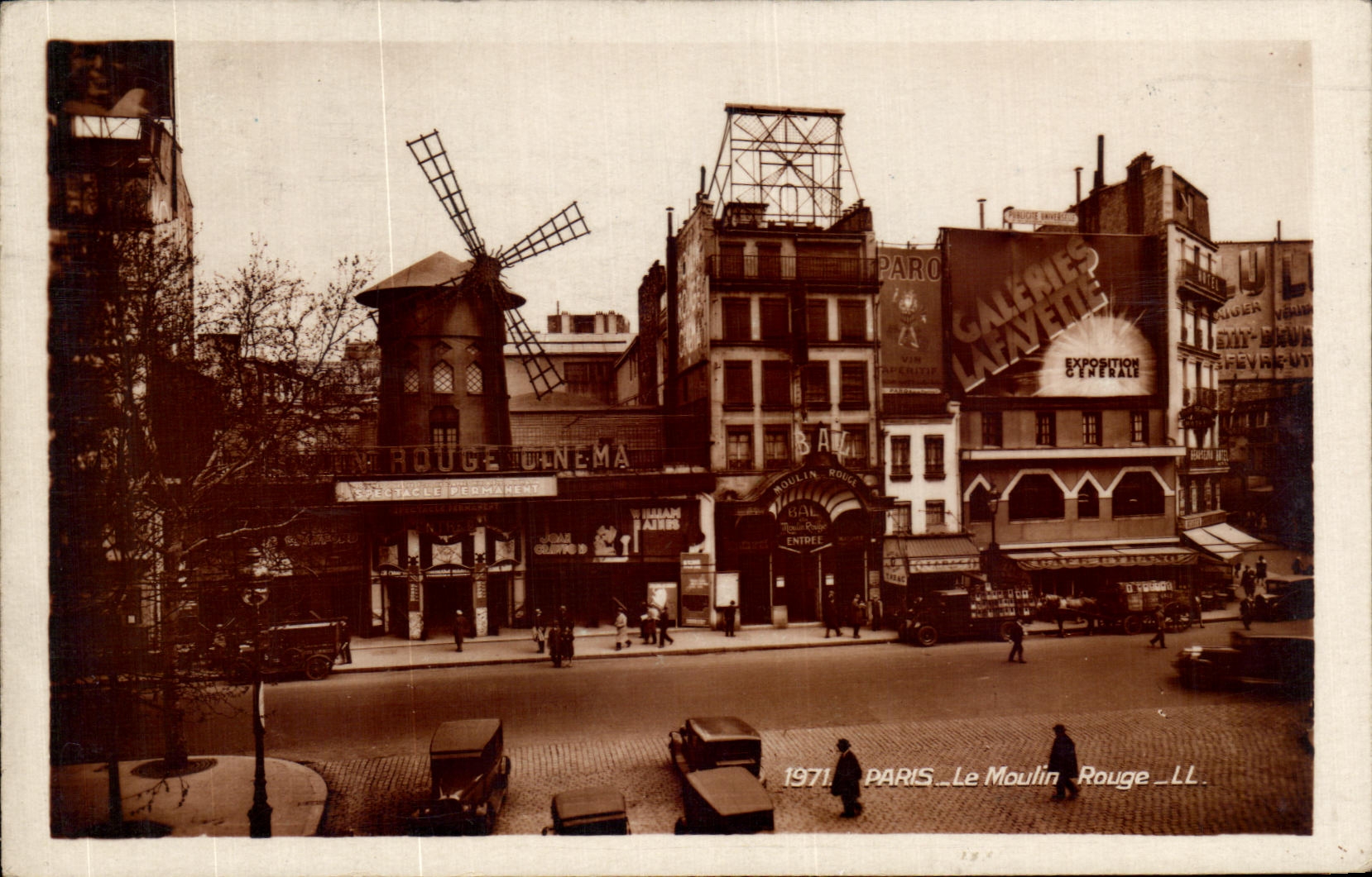 CPA 1971 Paris Le Moulin Rouge Galeries Lafayette Montmartre