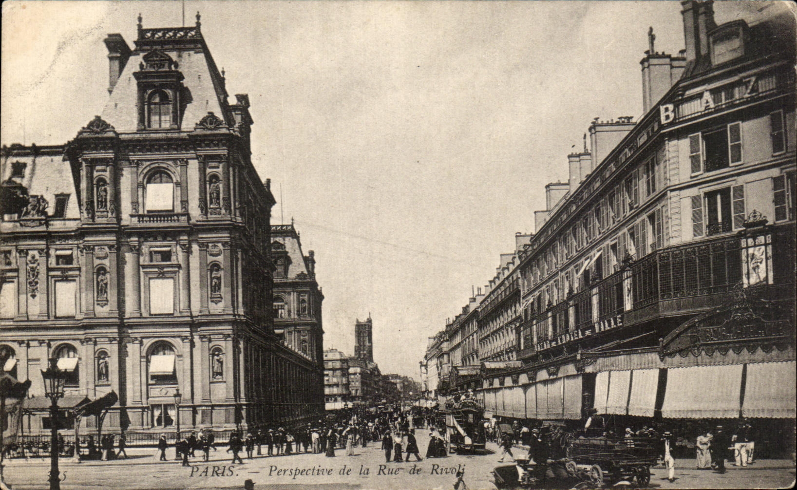 CPA Paris Perspective de la Rue de Rivoli Bazar Louvre