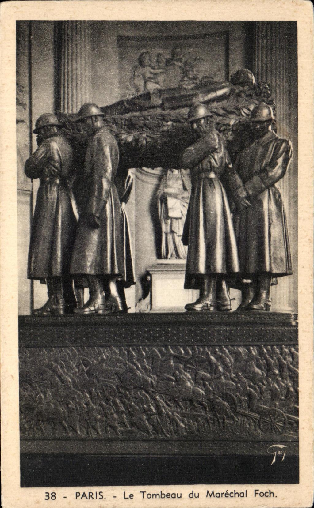 CPA Paris Le Tombeau du Marechal Foch Militaria 