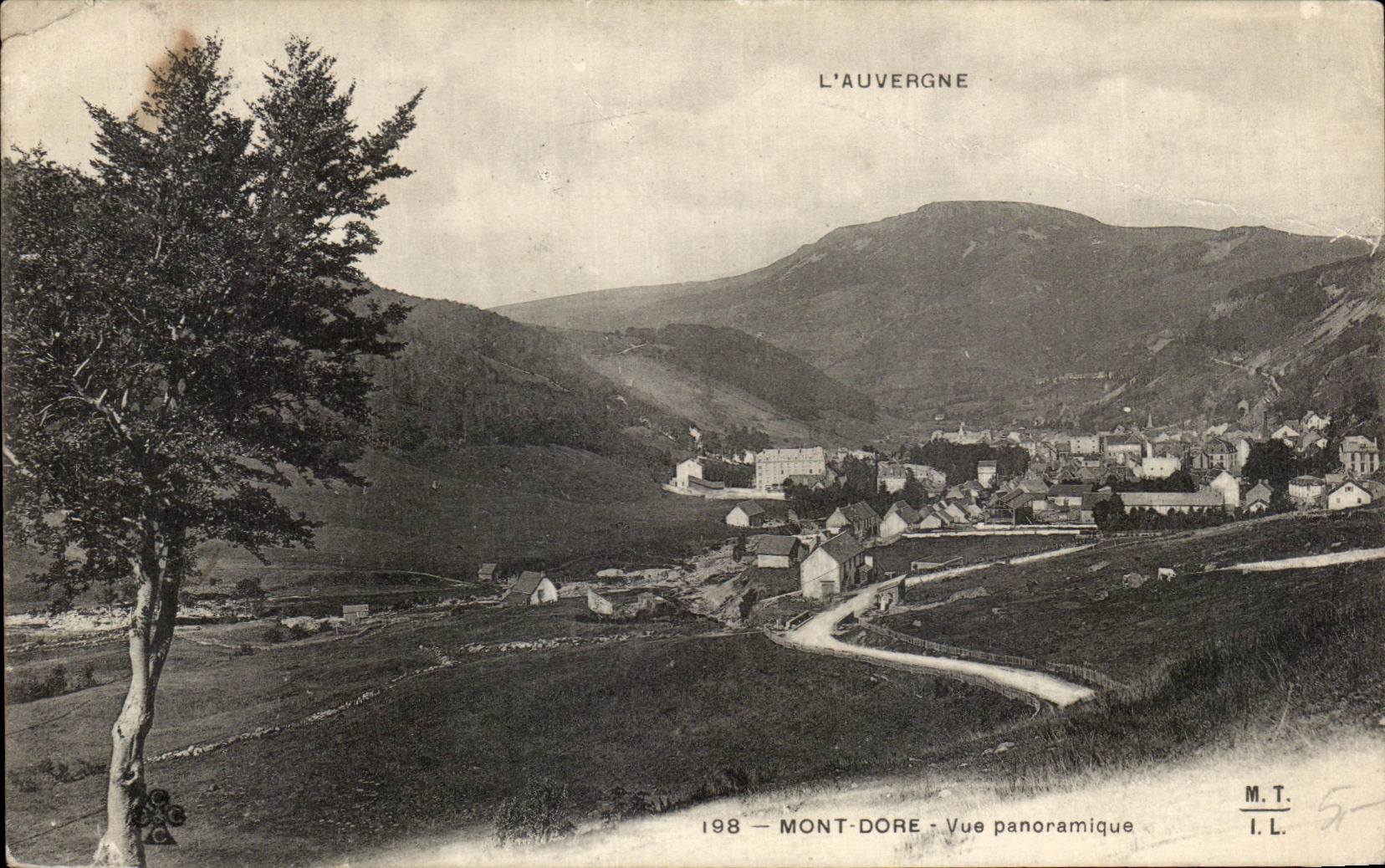 Mont-Dore — Vue panoramique — M.T. I.L. n°198