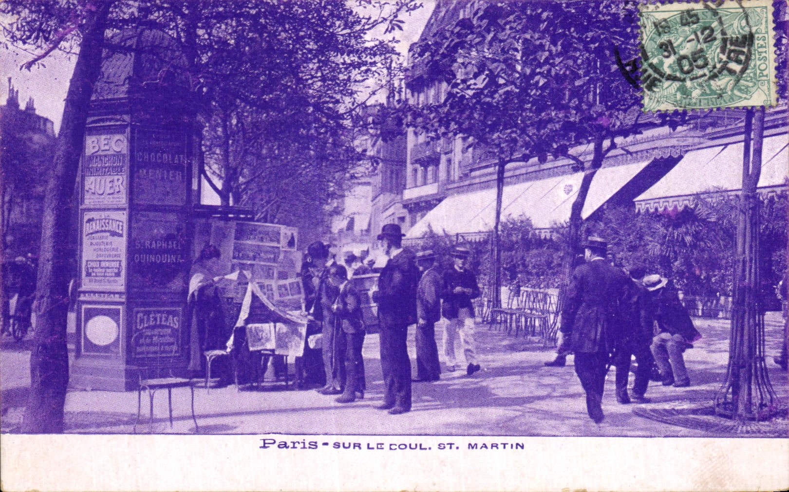CPA Paris Sur Le Boul St Martin Marchande de journaux 