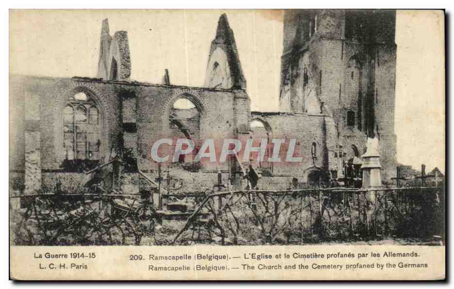 CPA La Guerre 1914 15 Ramscapelle L Eglise et le Cimtiere profanes par les Allemands Ramscapelle Militaria