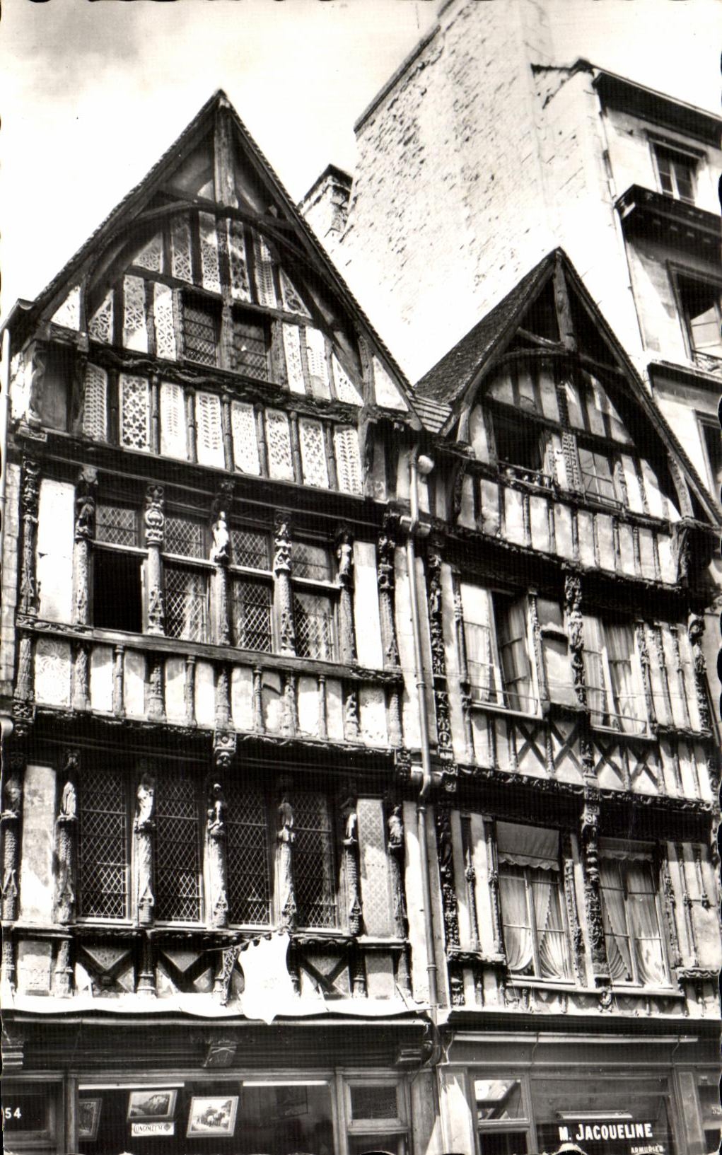 CPA Caen Vieille Maison Rue Saint Pierre