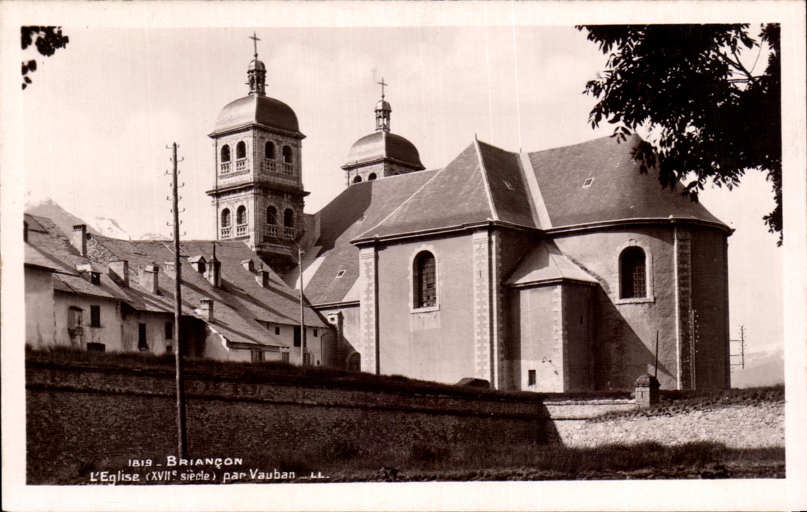 CPA Briancon L Eglise par Vauban