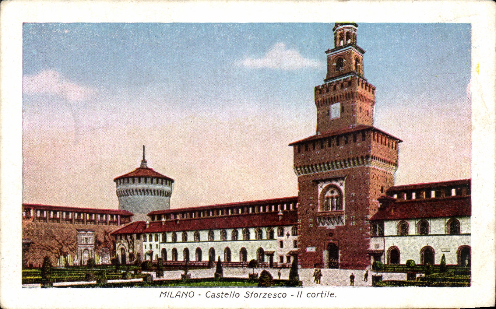 CPA Milano Castello Sforzesco II Cortile