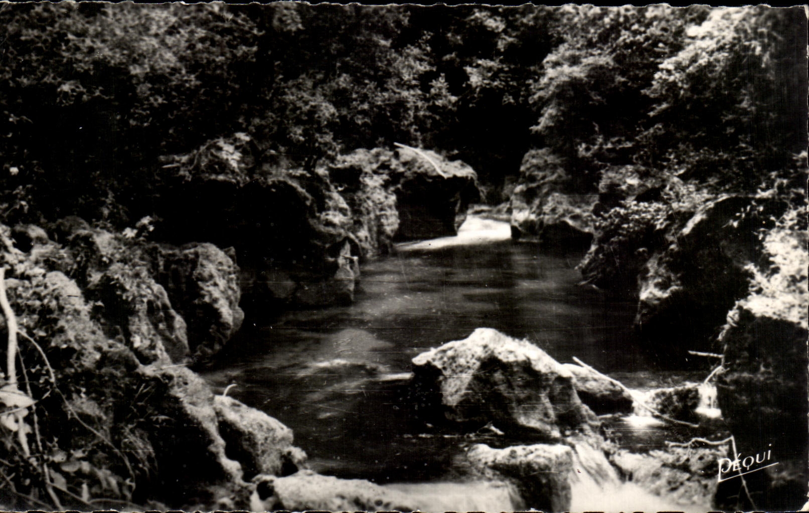 CPSM Franche Comte Vallee de la Loue Gorges de Nouailles Chute du Moulin Miguet dans la Loue
