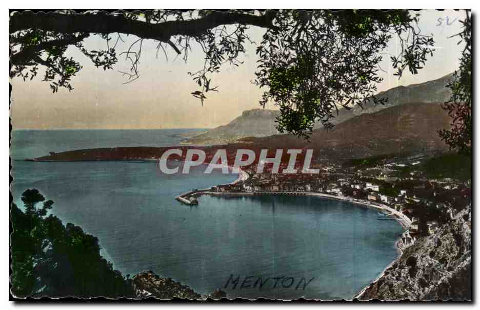 CPA La Cote d Azur bis Menton Et Le Cap Martin Vue prise de la Frontiere Italienne