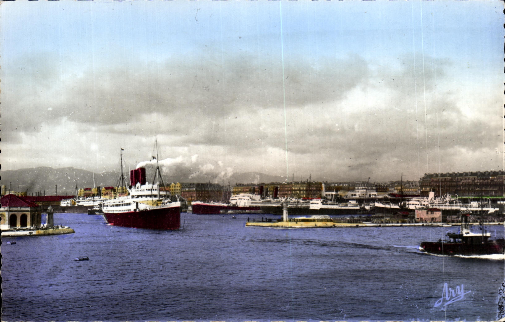 CPA Marseille Bassin de la Joliette Depart dun Courrier