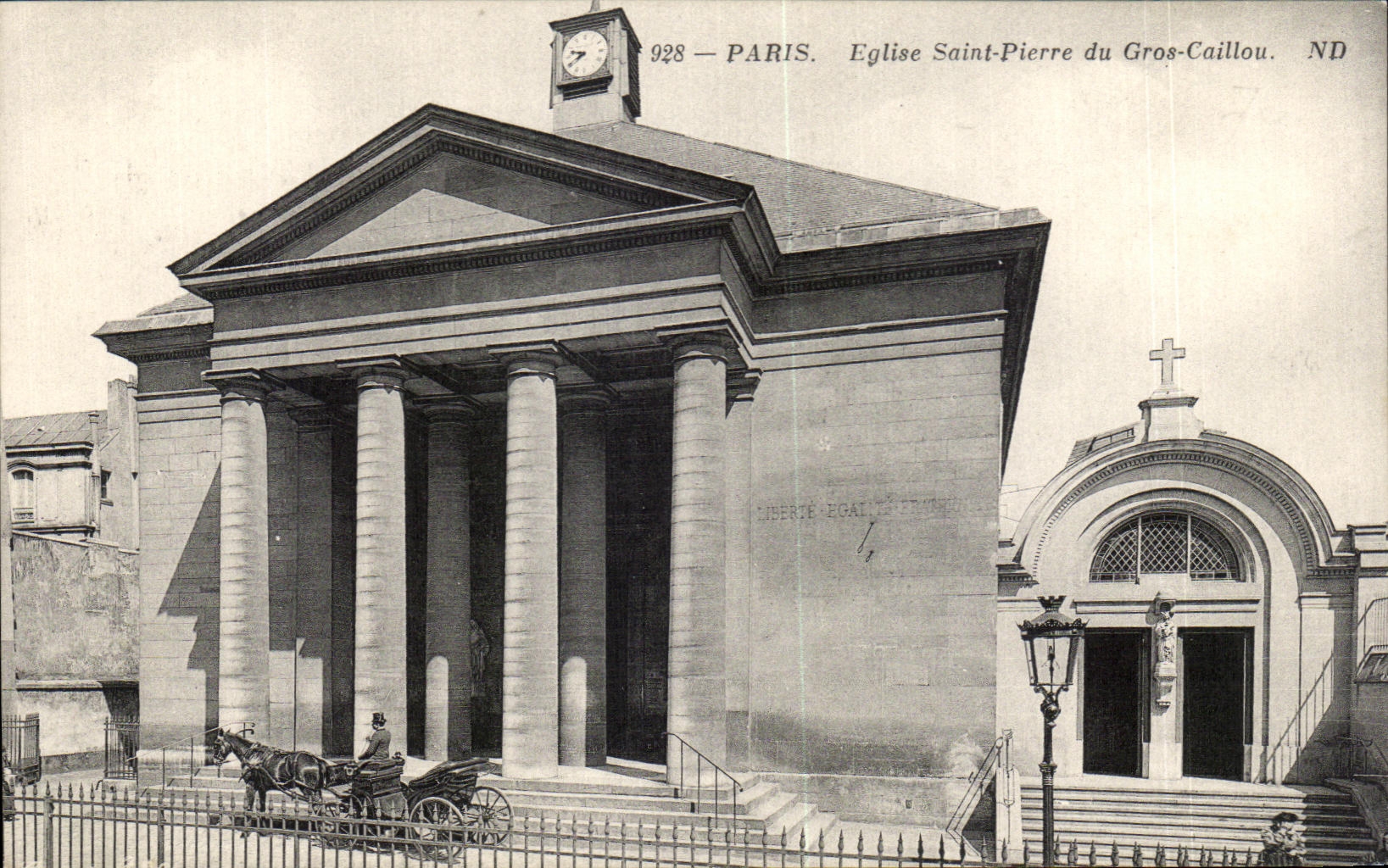 CPA Paris Eglise Saint Pierre du Gros Caillou