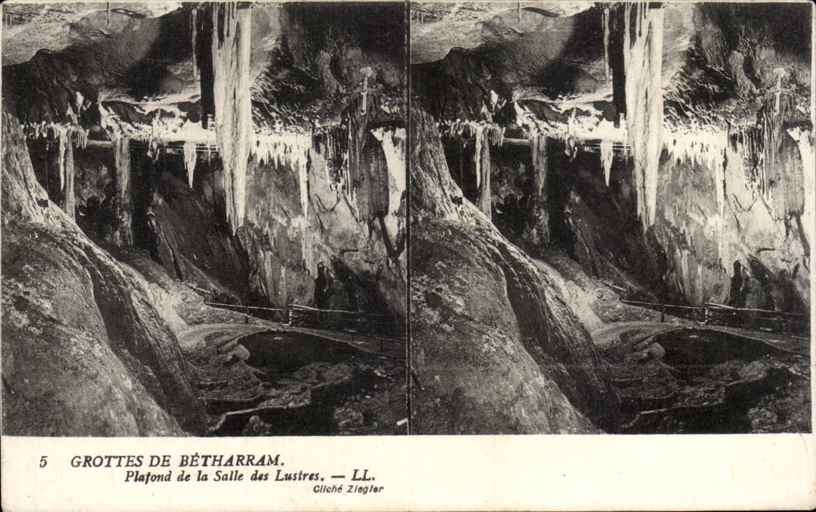 CPA Grottes De Betharram Plafond de la Salle des Lustres