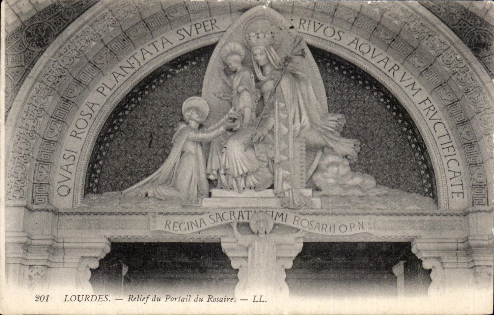 CPA Lourdes Relief du Portail du Rosaire
