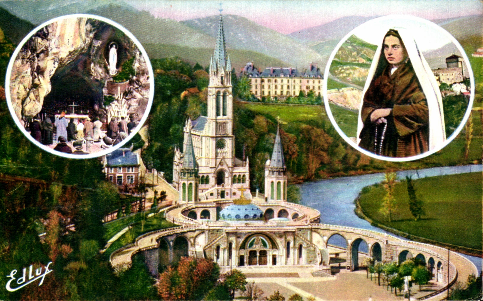 CPA Lourdes La Basilique Ste Bernadette La Grotte