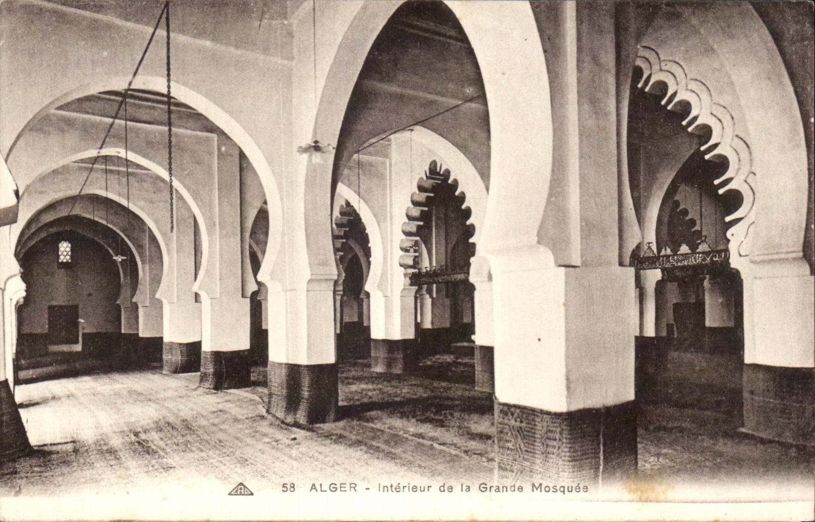 ALGER - Intérieur de la Grande Mosquée — série 58 — éditeur CPA PHIL
