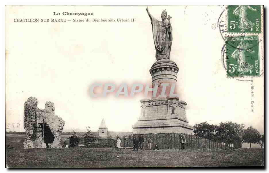 CPA La Champagne Chatillon Sur Marne Statue du Bienheureux Urbain II