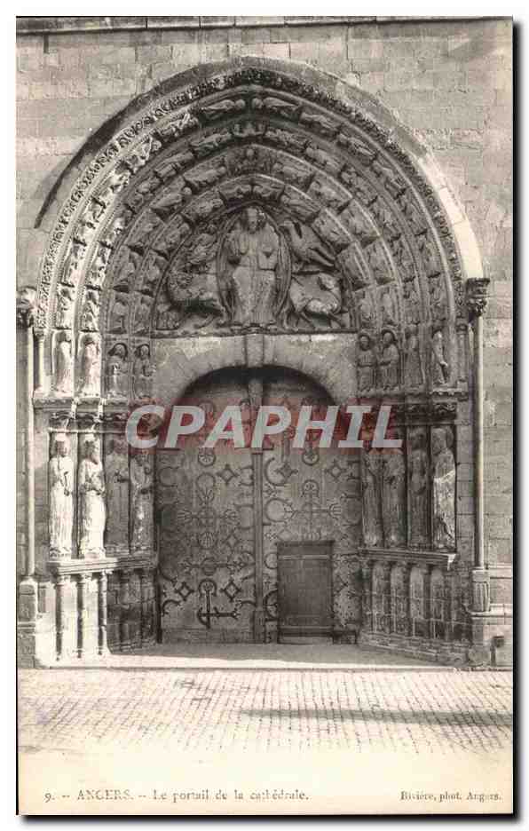 CPA Angers Le Portail de la Cathedrale