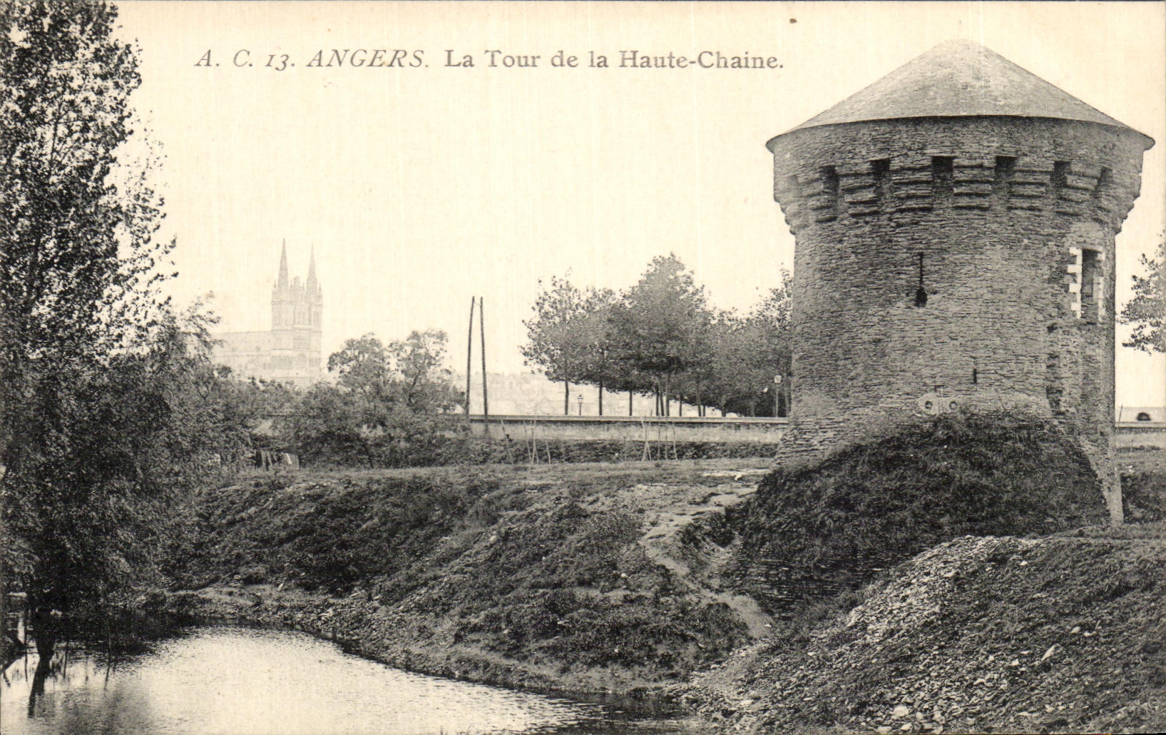 CPA Angers la Tour de la Haute Chaine