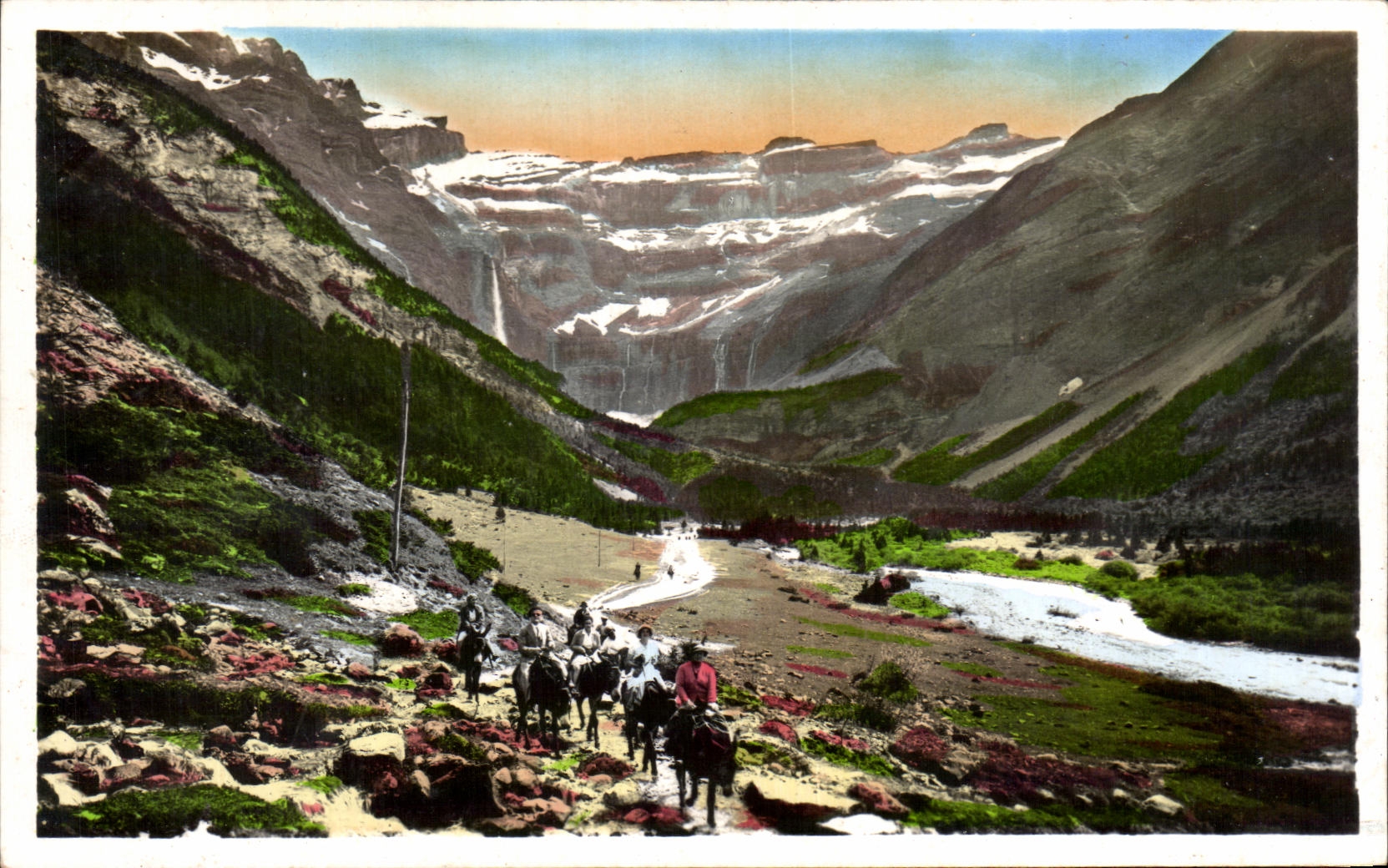 CPA Gavarnie Le Chemin du Cirque