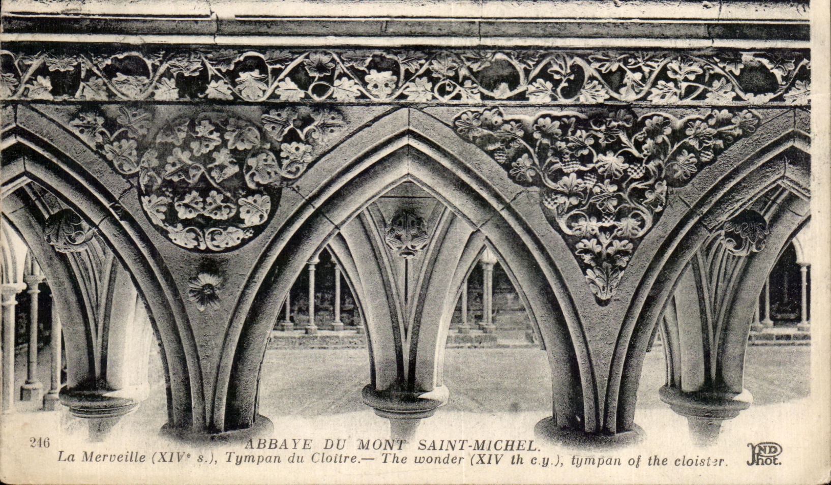 Abtei Mont Saint-Michel — Tympan des Klausurhofes (14. Jahrhundert) — JND Phot.