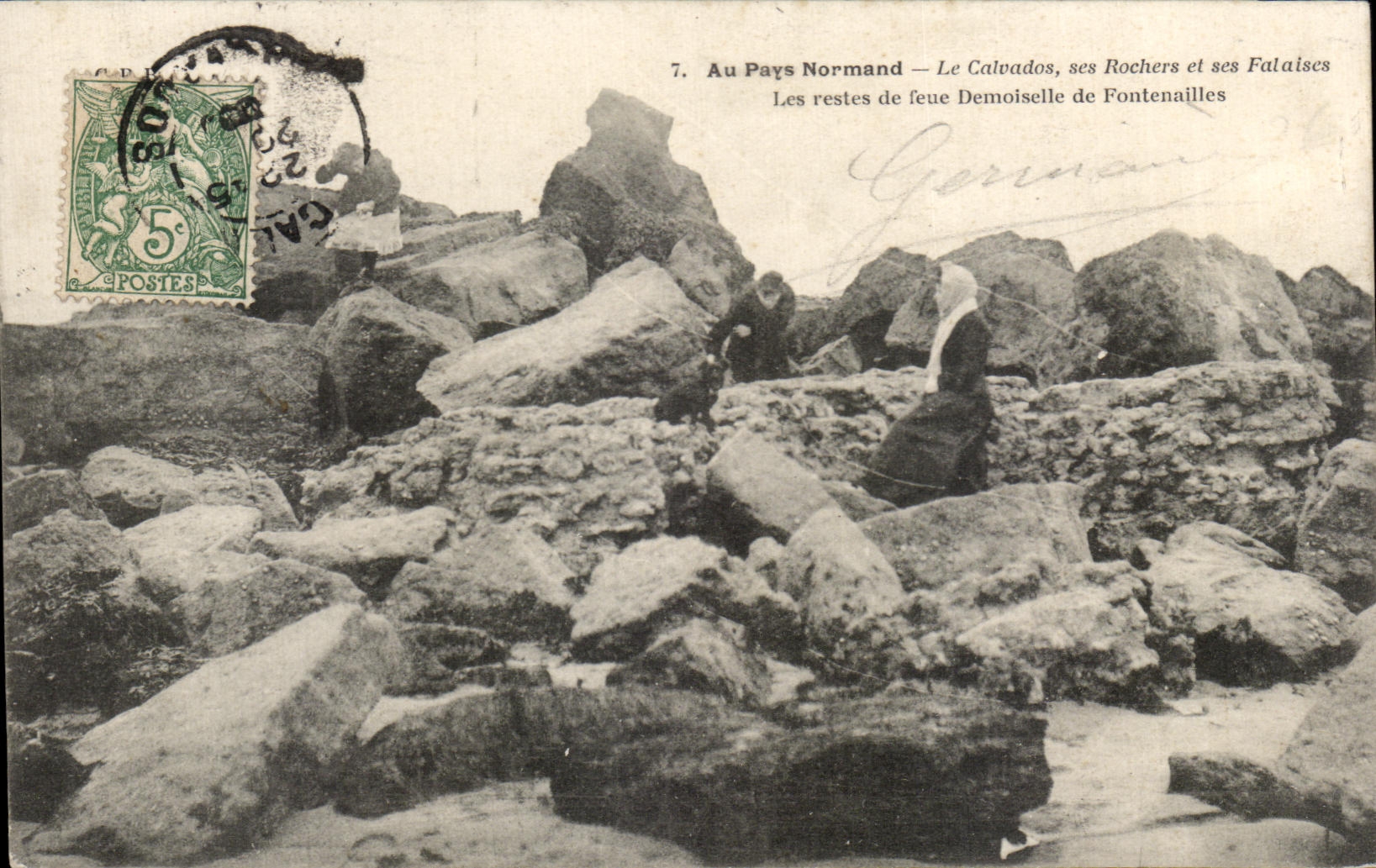 CPA Au Pays Normand Le Calvados ses Rochers et ses Falaises Les restes de