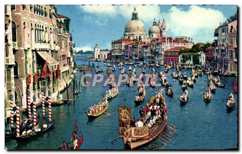 CPA Venezia Canal Grande e Regata storica Grand Canal and Regata