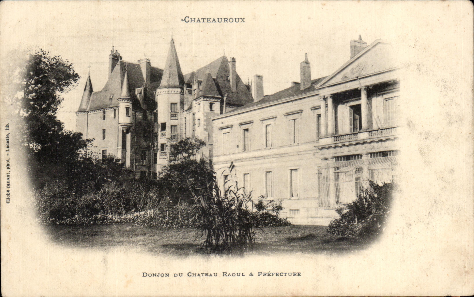 CPA Chateauroux Donjon Du Chateau Raoul et prefecture
