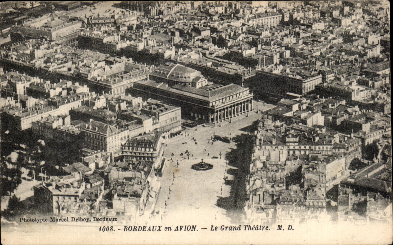 CPA Bordeaux en Avion Le Grand Theatre