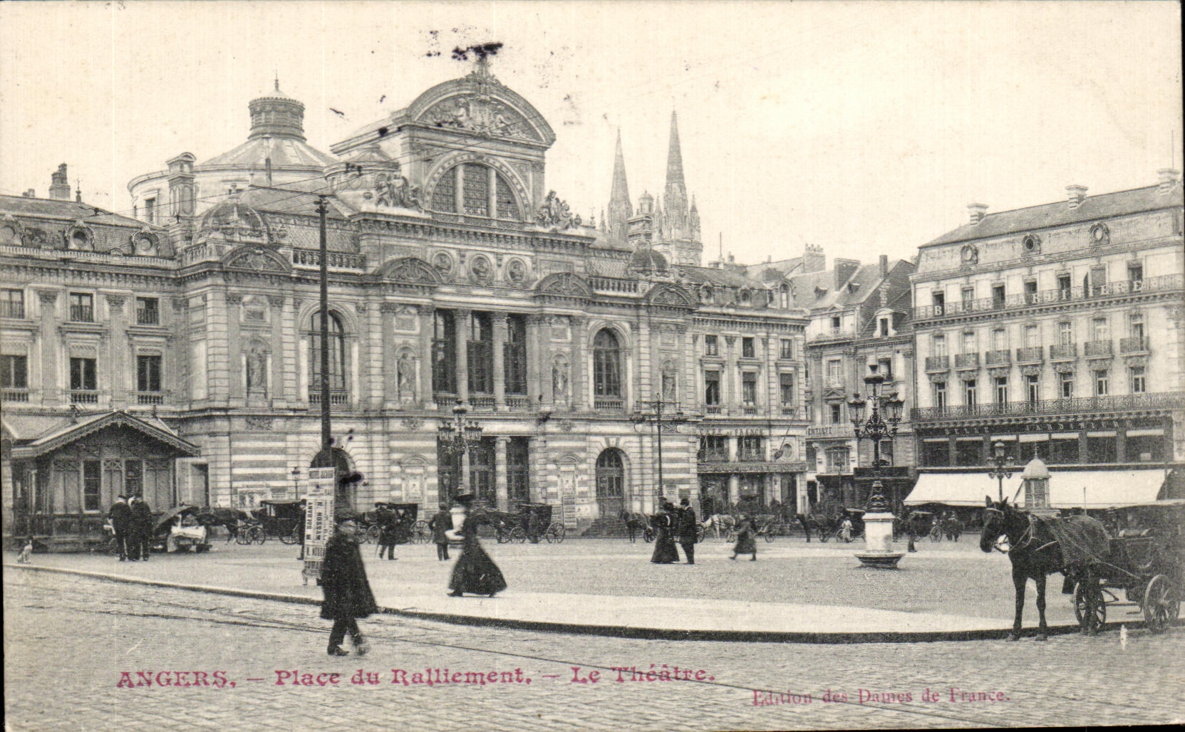 CPA Angers Place du Raliement Le Theatre