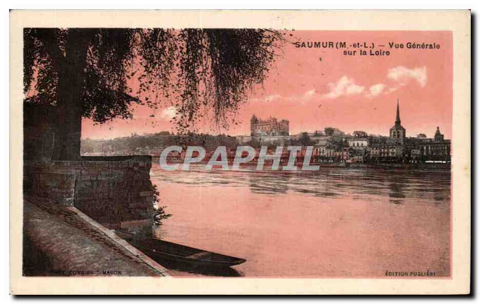 CPA Saumur Vue Generale sur la Loire