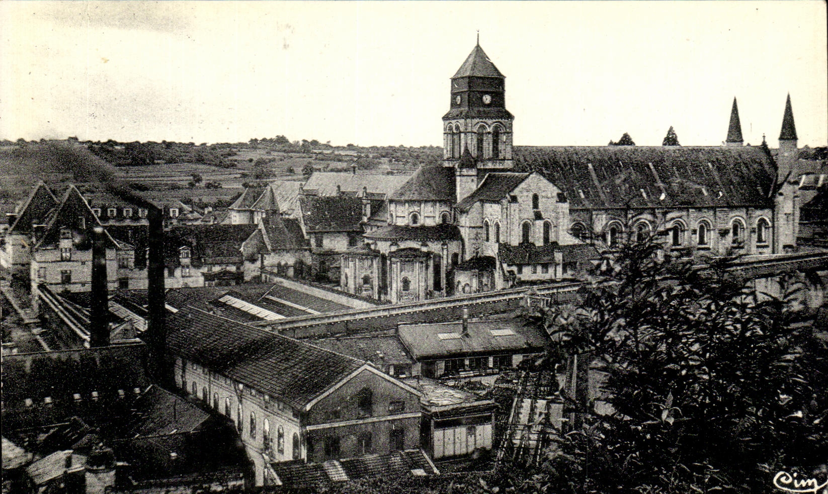 CPA Fontevrault Vue Generale sur L Abbaye